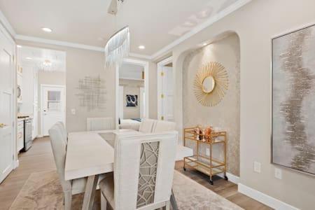 Holiday home Champagne Taste Luxury In Hillcrest San Diego